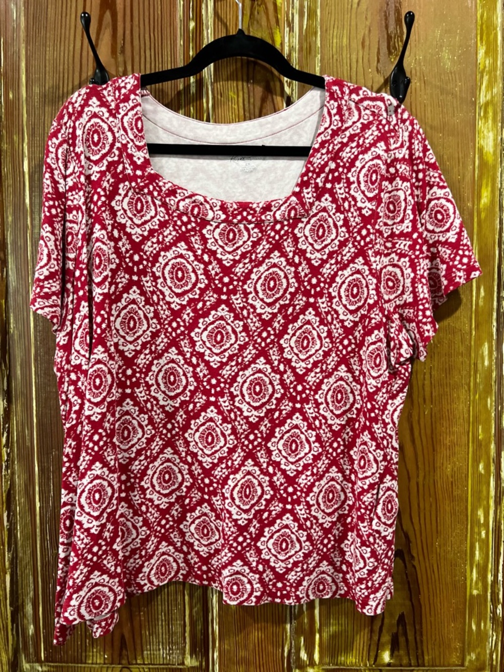 Kim Rogers Red and White Short-Sleeve Patterned Top